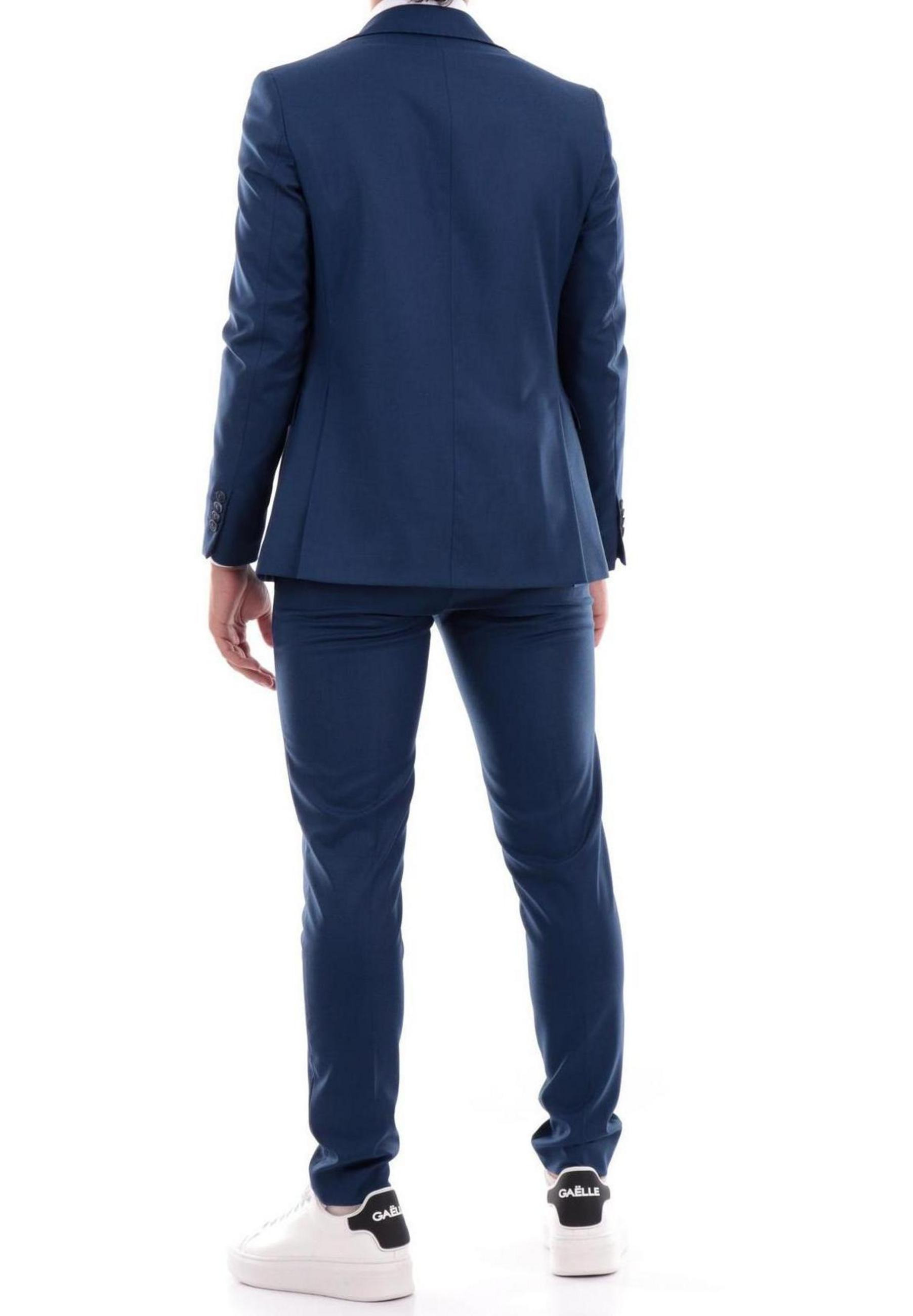 Mulish Suits