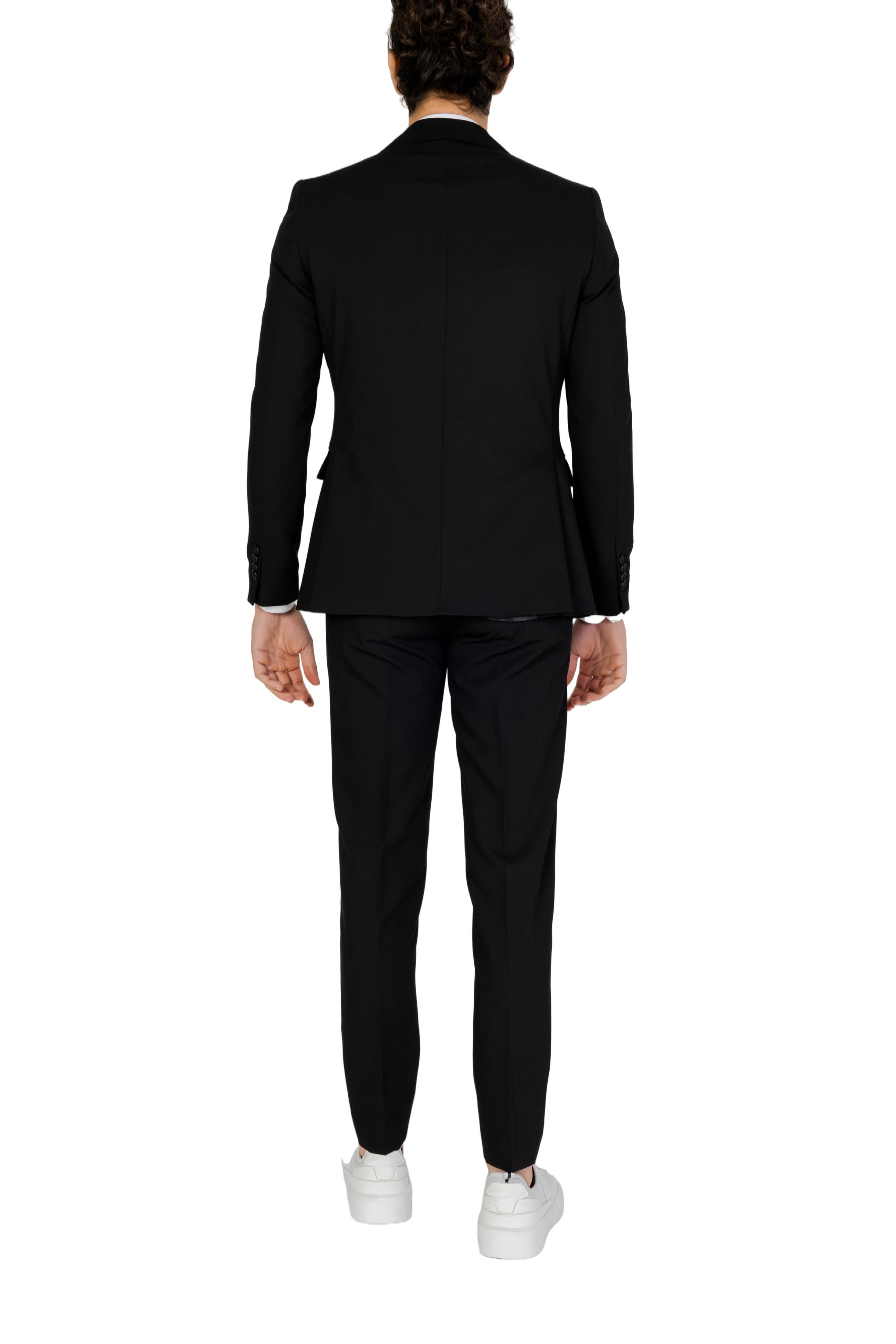 Mulish Suits