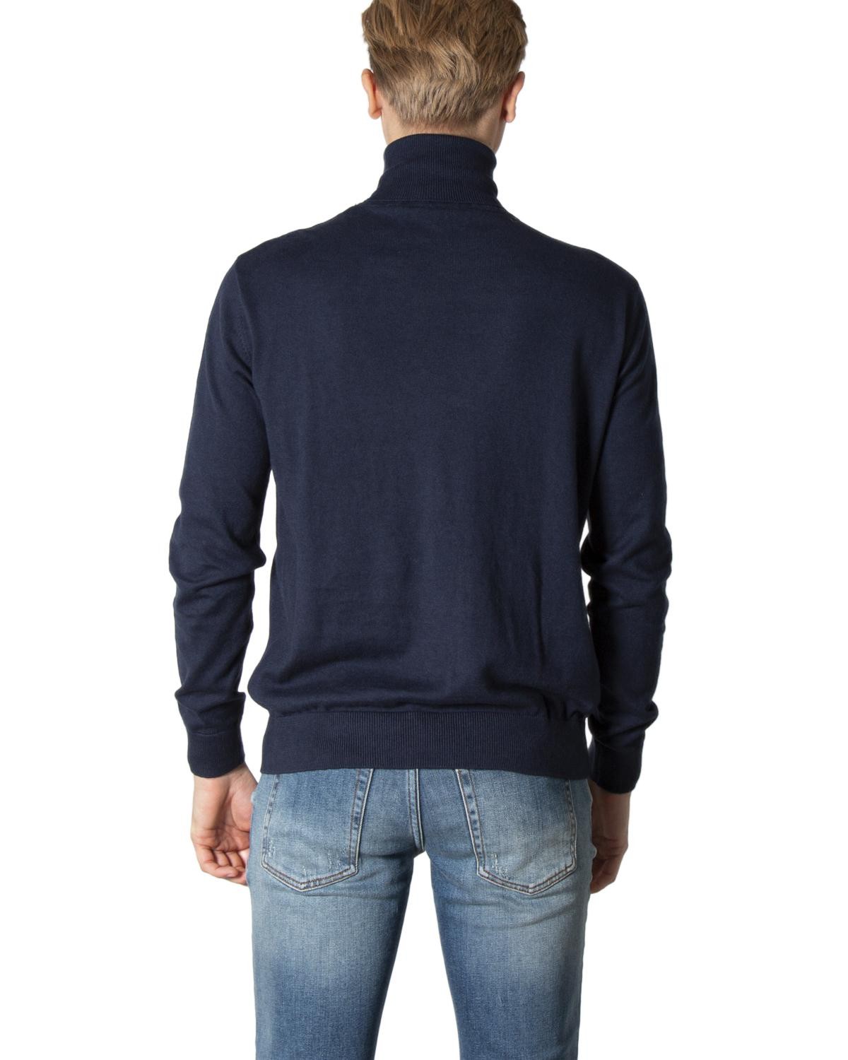 U.S. Polo Assn. Knitwear