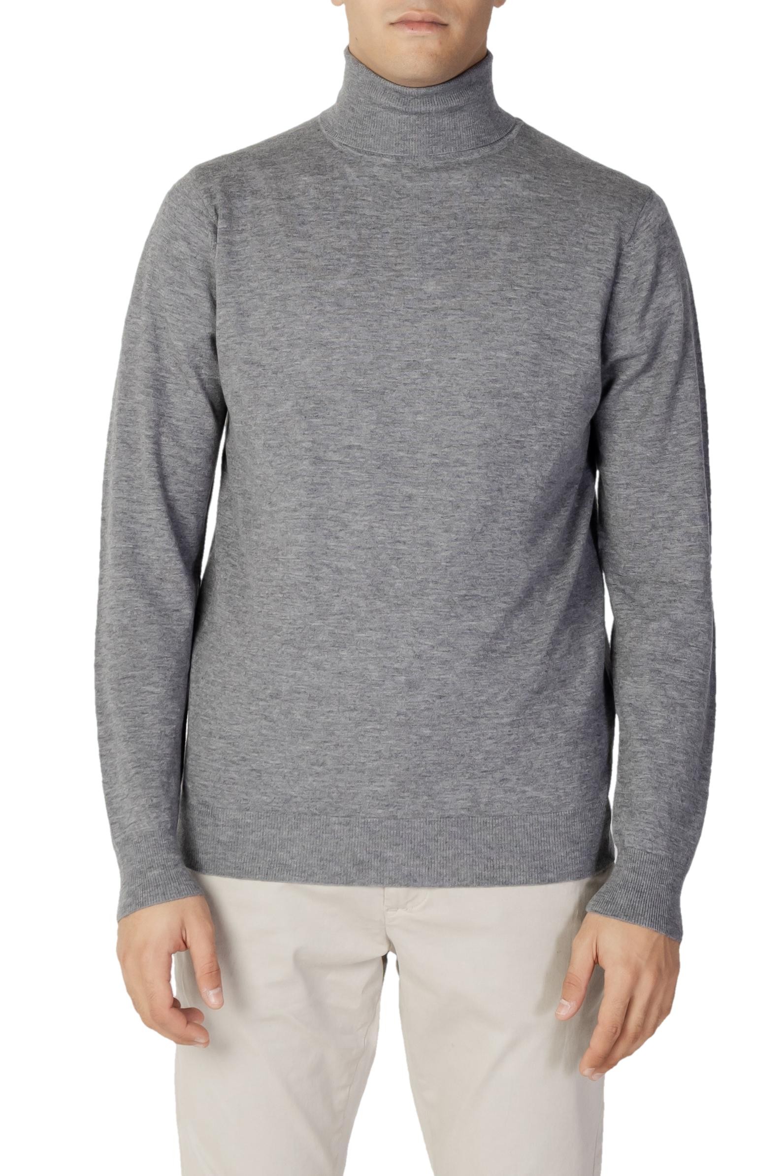 Diktat Knitwear