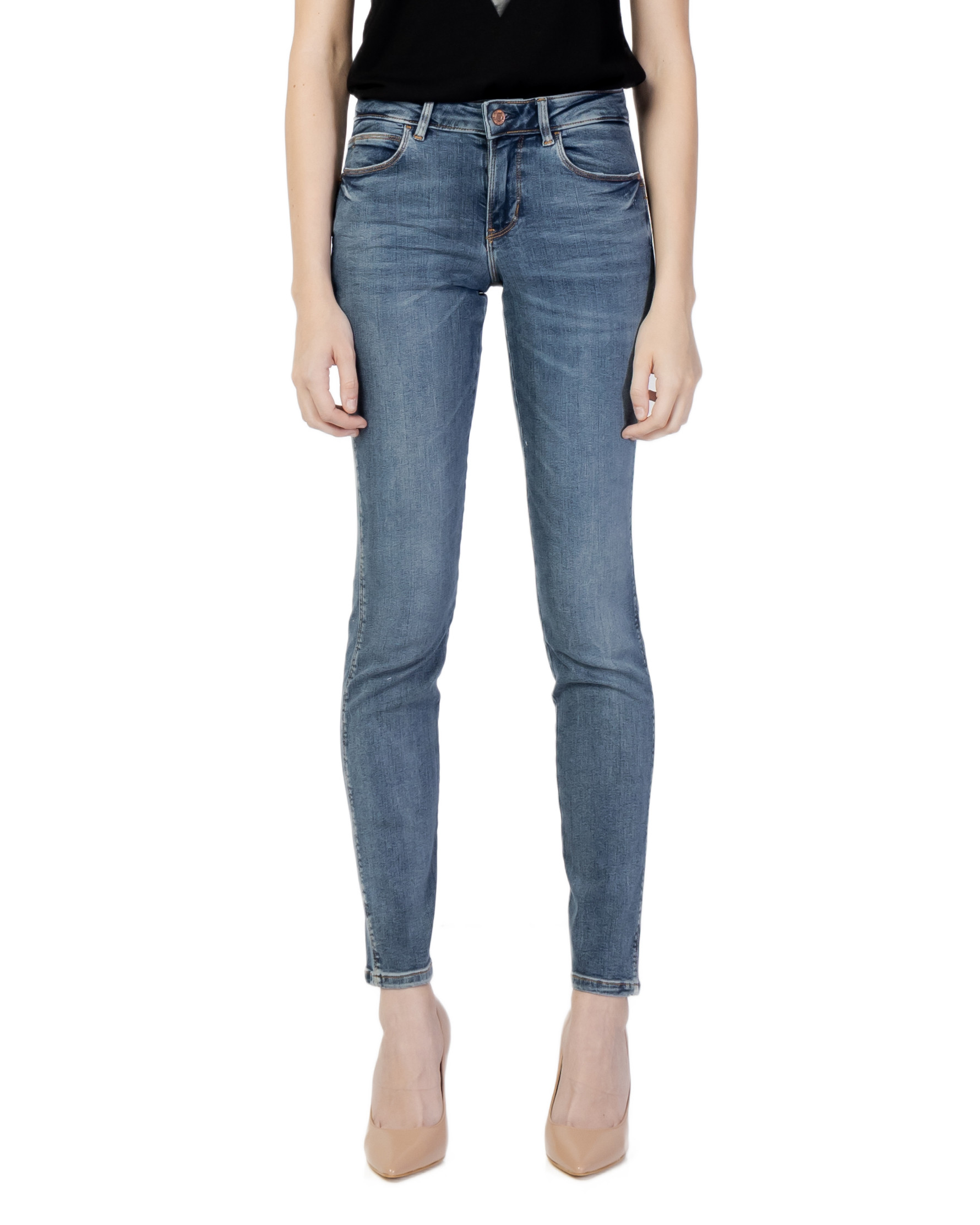 GUESS Jeans